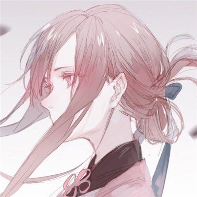 大熊猫宝宝追着奶妈要搓背